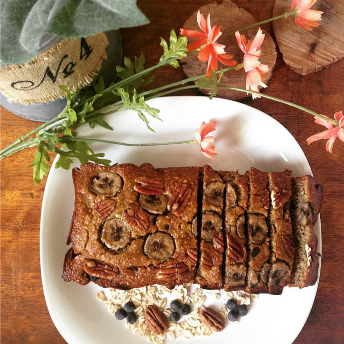 Chocolate Chip Banana Oat Bread