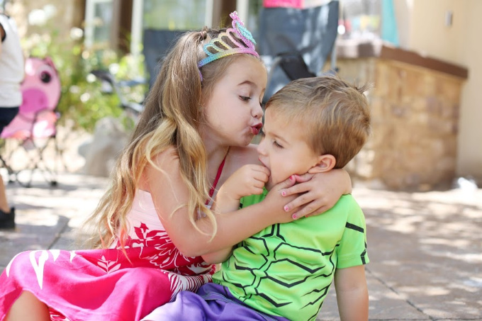 Sophie kissing Jake