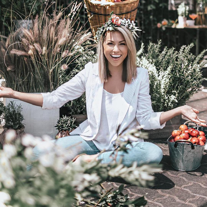 Jessica Hall in a garden