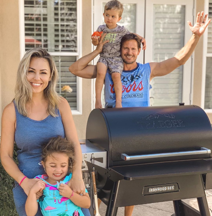 summer grilling with the family 